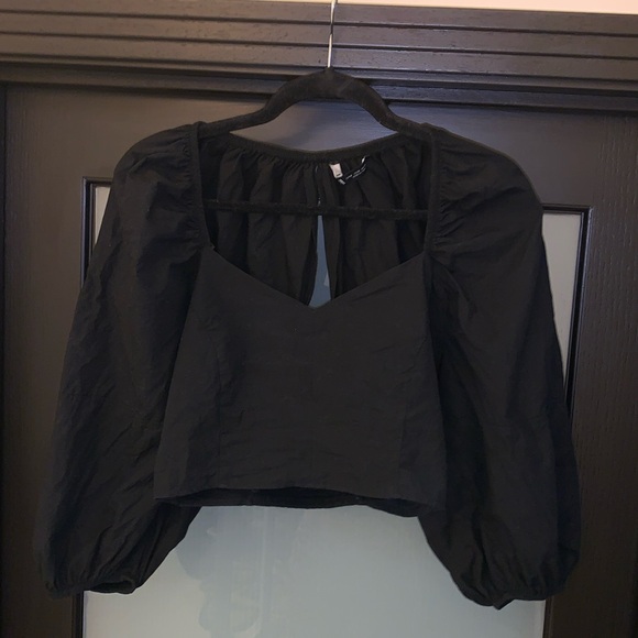 Zara | Crop Top - Picture 2 of 4